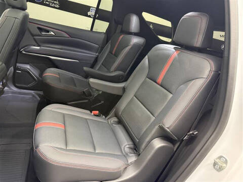 2025 Chevrolet Traverse RS