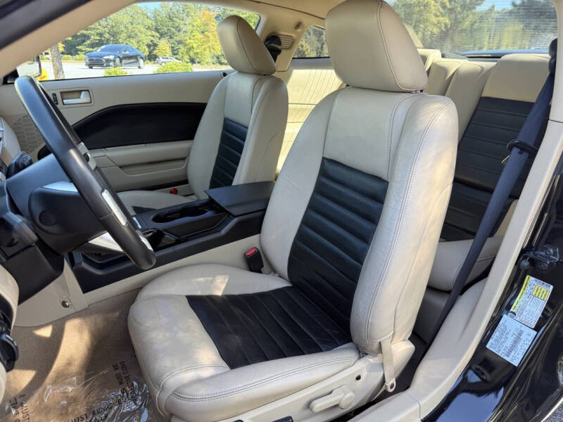 2007 Ford Mustang GT Deluxe