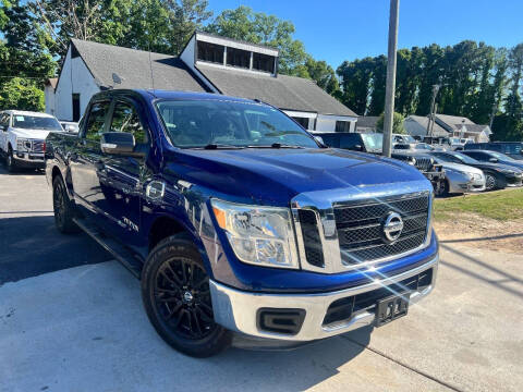 2017 Nissan Titan SV