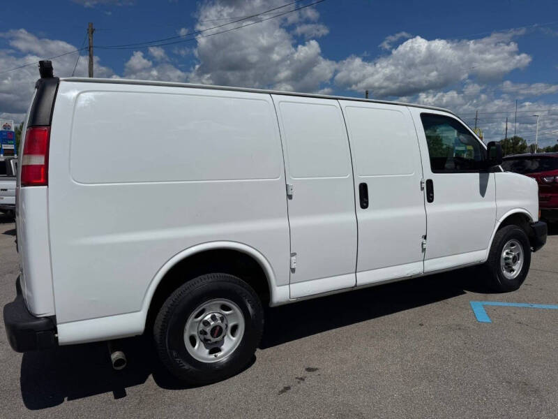 2015 GMC Savana 2500