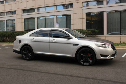 2016 Ford Taurus SE