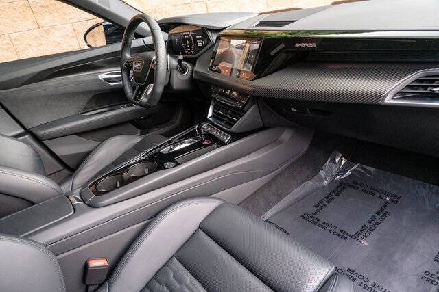 2023 Audi e-tron GT quattro Prestige