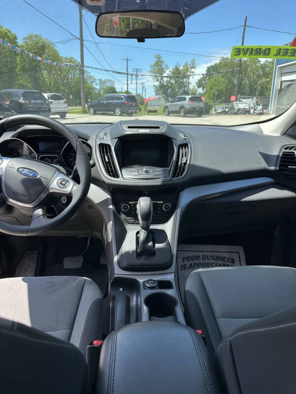 2016 Ford Escape SE