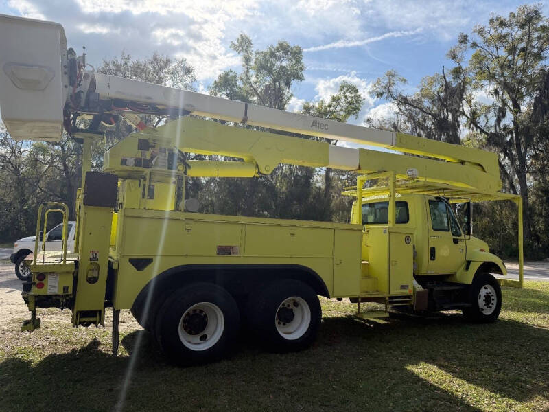 2004 International WorkStar 7400