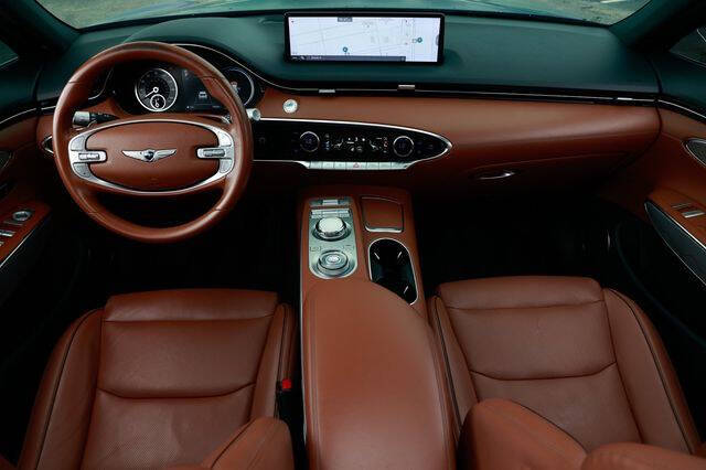 2022 Genesis GV70 2.5T Standard