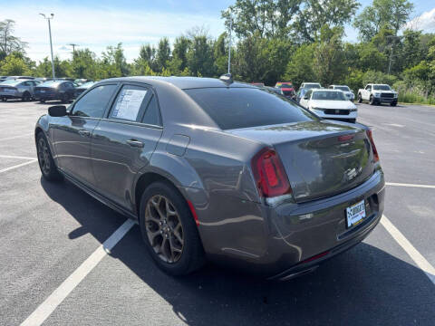 2016 Chrysler 300 S