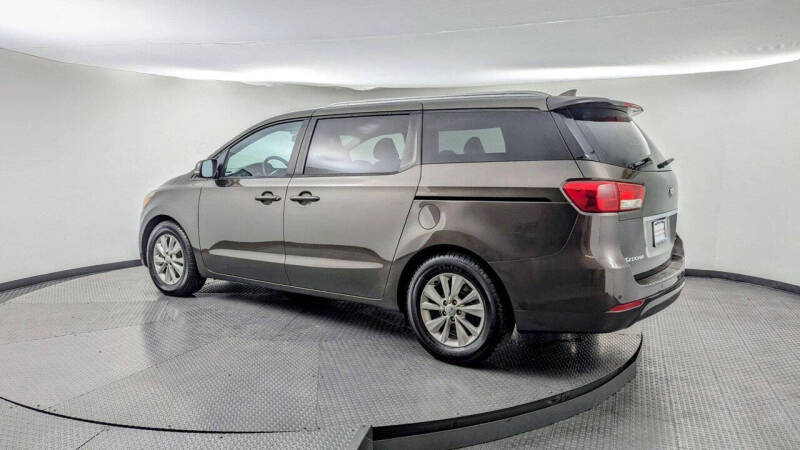 2016 Kia Sedona LX