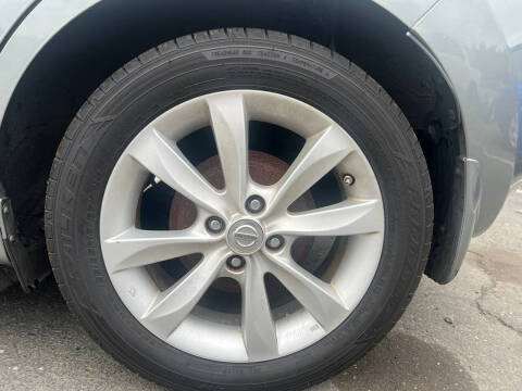 2014 Nissan Versa Note SV