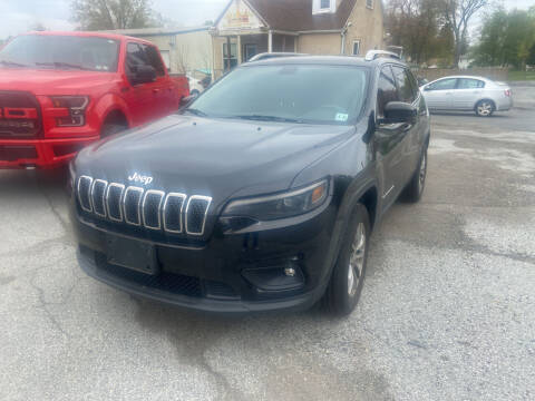 2019 Jeep Cherokee for sale at GALANTE AUTO SALES LLC in Aston PA