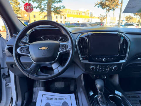 2022 Chevrolet Traverse LT Cloth