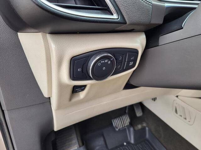 2019 Lincoln Nautilus Select