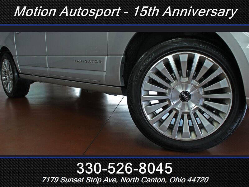 2017 Lincoln Navigator L Select