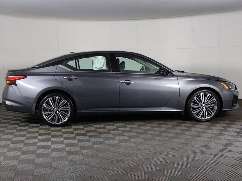 2024 Nissan Altima 2.5 SL
