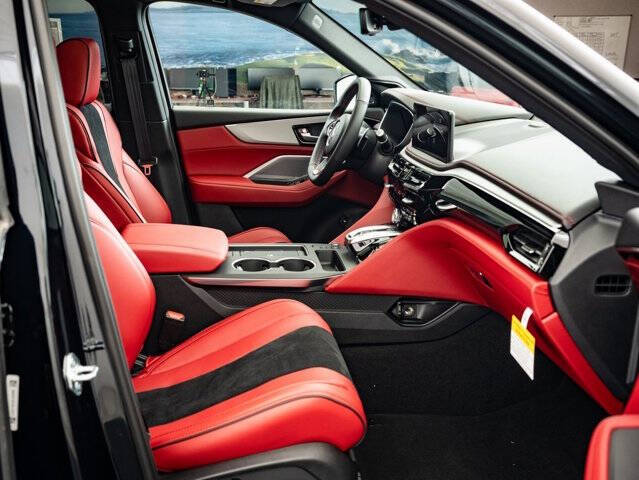 2025 Acura MDX SH-AWD w/A-SPEC