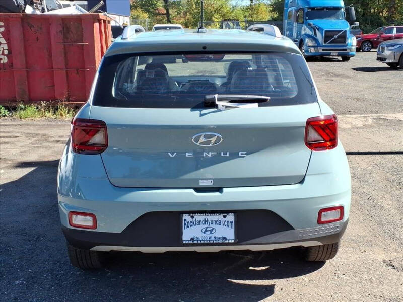 2026 Hyundai Venue SEL