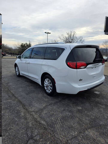 2020 Chrysler Pacifica Touring L