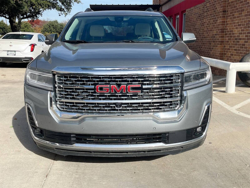 2023 GMC Acadia Denali