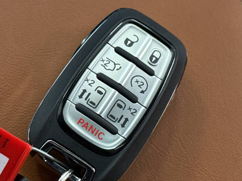 2026 Chrysler Pacifica Pinnacle