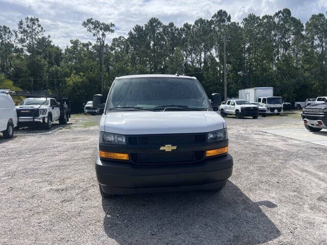 2025 Chevrolet Express 2500