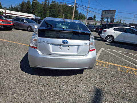 2011 Toyota Prius Two