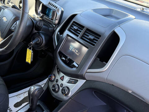 2015 Chevrolet Sonic LT Auto