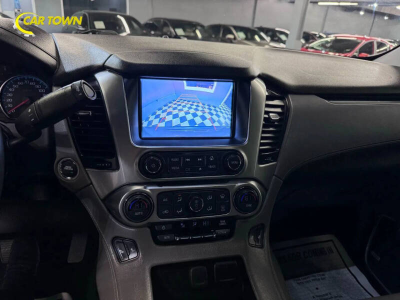 2017 Chevrolet Suburban LT