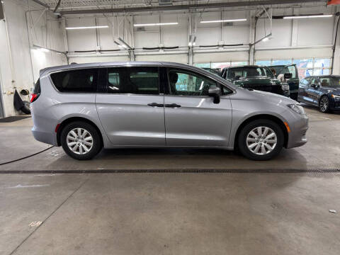 2019 Chrysler Pacifica L