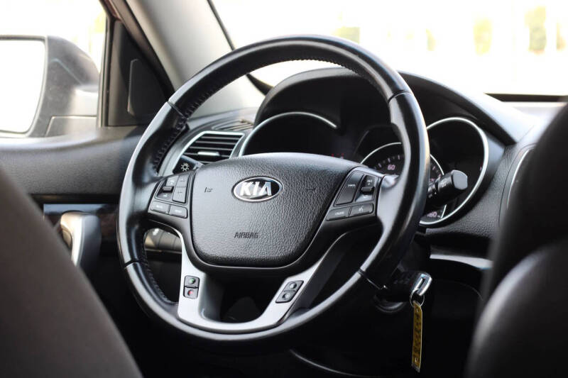 2015 Kia Sorento LX