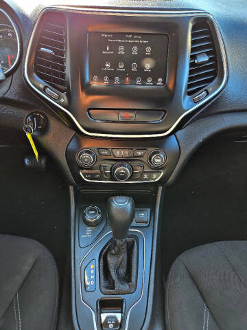 2019 Jeep Cherokee Latitude