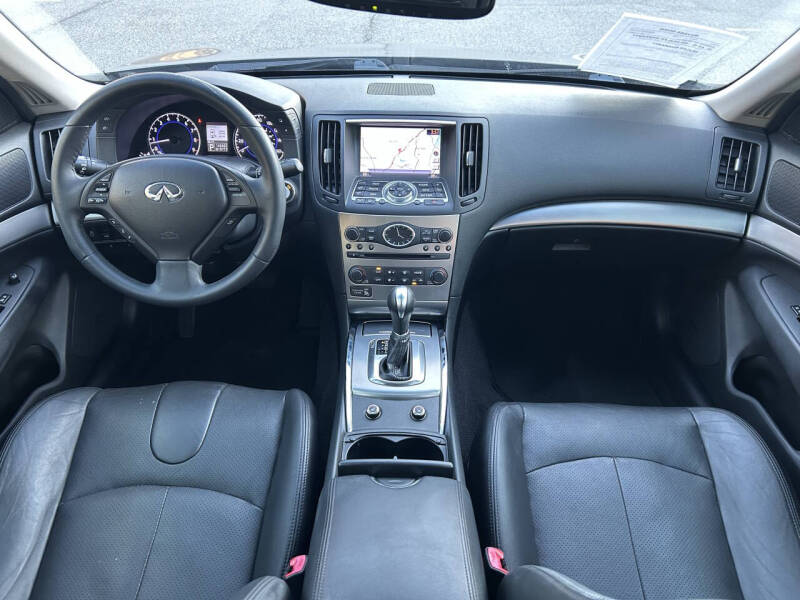2015 Infiniti Q40