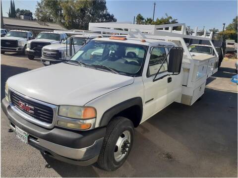 2002 GMC Sierra 3500 for sale at MAS AUTO SALES in Riverbank CA