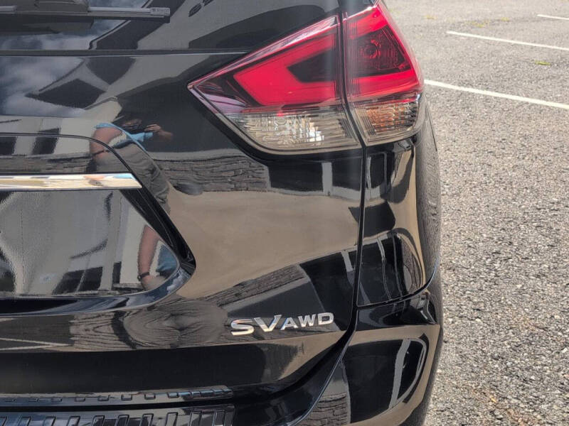 2018 Nissan Rogue SV