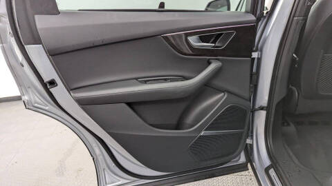 2022 Audi Q7 quattro Premium Plus 55 TFSI