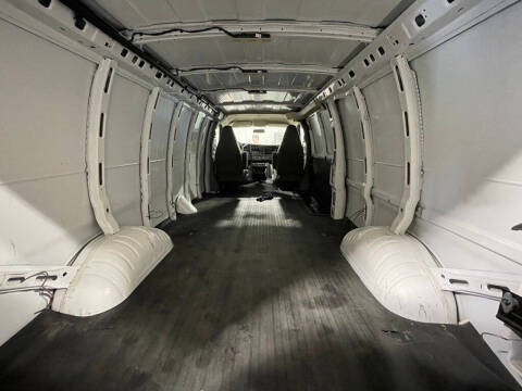 2023 Chevrolet Express 2500