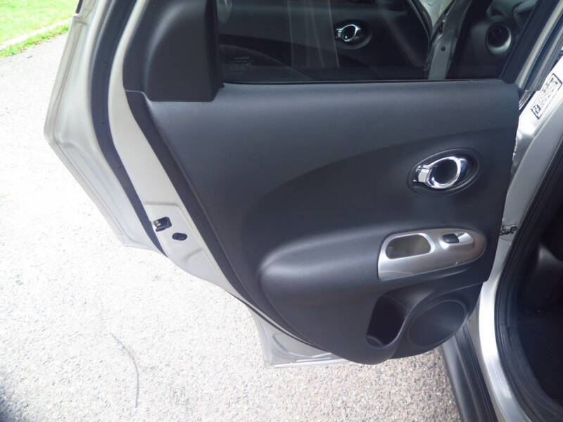 2012 Nissan JUKE SL