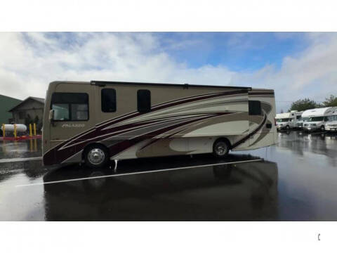 2017 Freightliner XCS Chassis