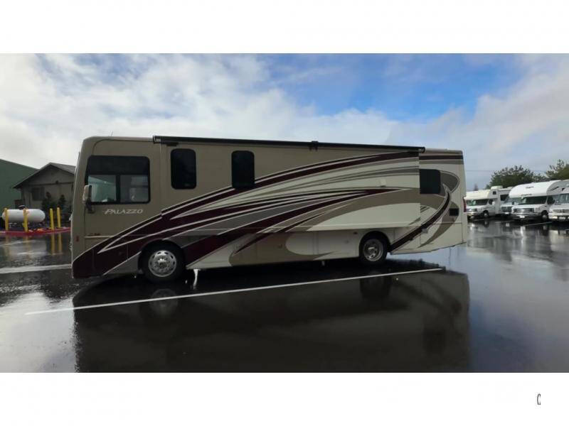 2017 Freightliner XCS Chassis