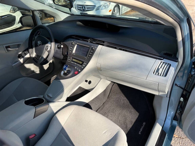 2015 Toyota Prius Three