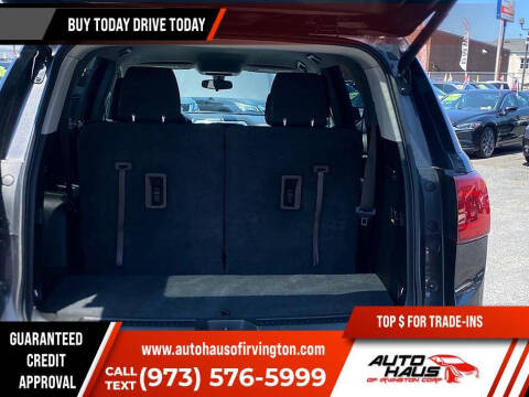 2017 GMC Acadia SLE-2