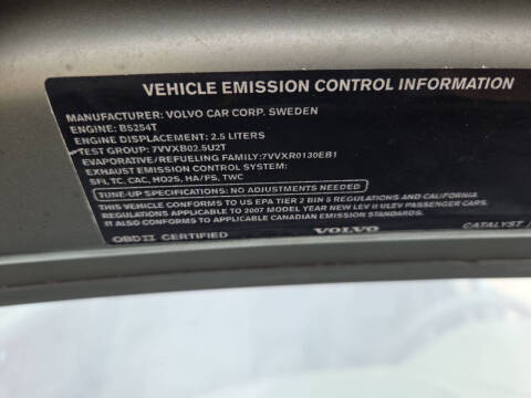2004 Volvo XC70