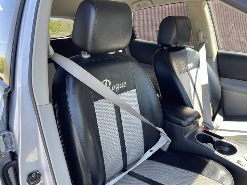 2012 Nissan Rogue S