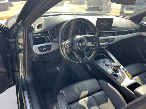 2017 Audi A4 2.0T quattro Premium