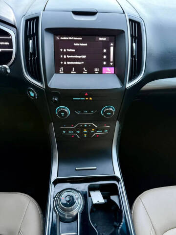 2019 Ford Edge SEL