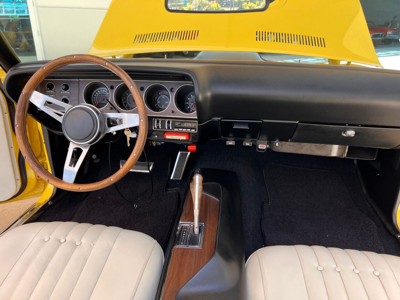 1970 Plymouth Cuda 31