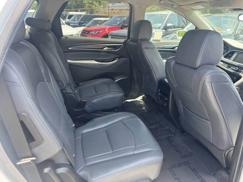 2018 Buick Enclave Essence