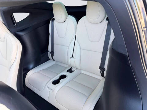 2023 Tesla Model X Standard Range