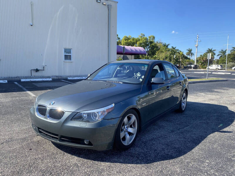 2004 BMW 5 Series 525i