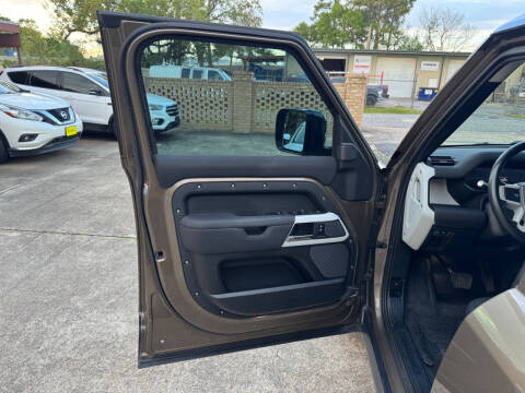 2020 Land Rover Defender 110 SE