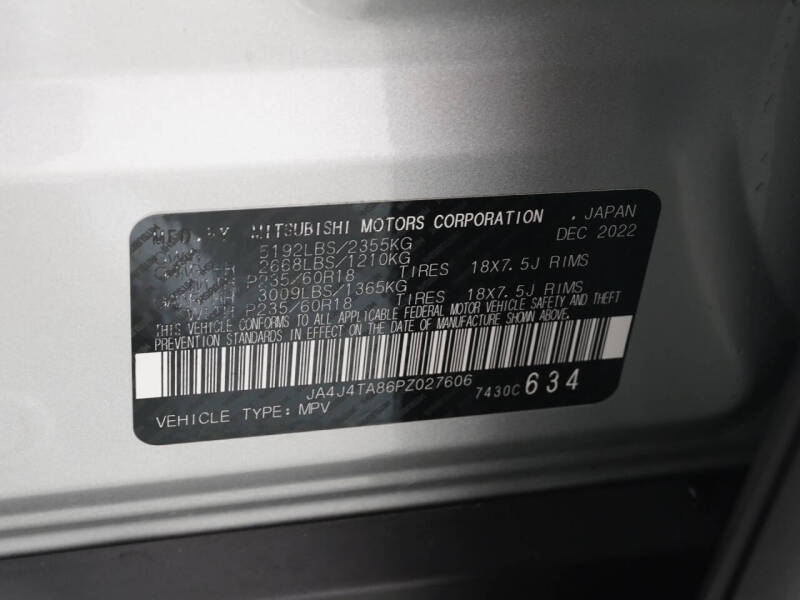 2023 Mitsubishi Outlander ES