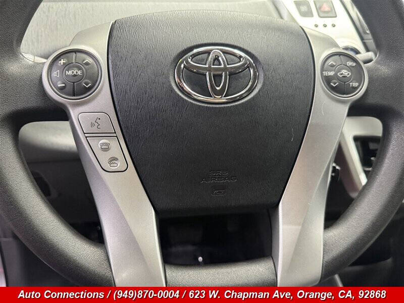 2013 Toyota Prius v Three
